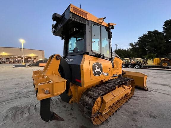 Image of John Deere 550P equipment image 4