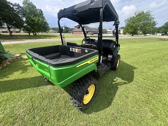 Image of John Deere XUV 560E equipment image 1