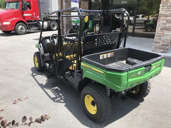 Image of John Deere XUV 560E S4 equipment image 2