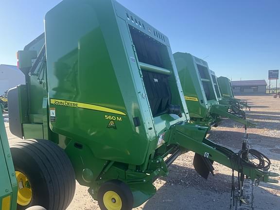 Image of John Deere 560M equipment image 1