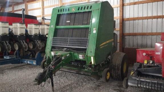 Image of John Deere 560M equipment image 2