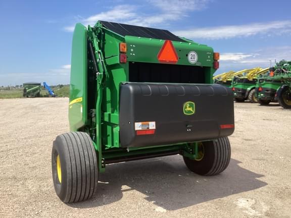 Image of John Deere 560M equipment image 3