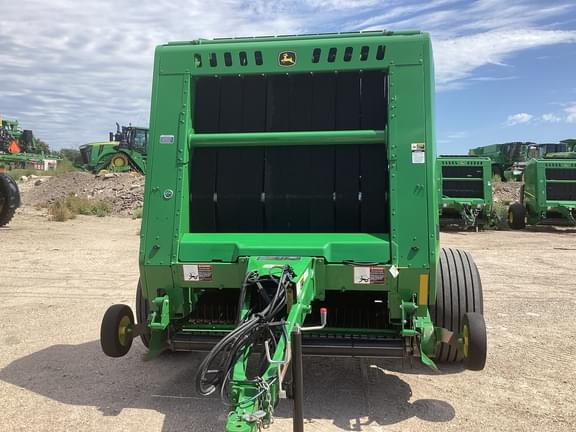 Image of John Deere 560M equipment image 1