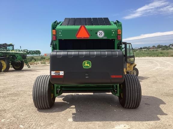 Image of John Deere 560M equipment image 4