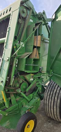 Image of John Deere 560M equipment image 2