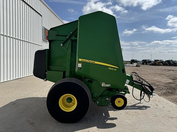 Image of John Deere 560M equipment image 3