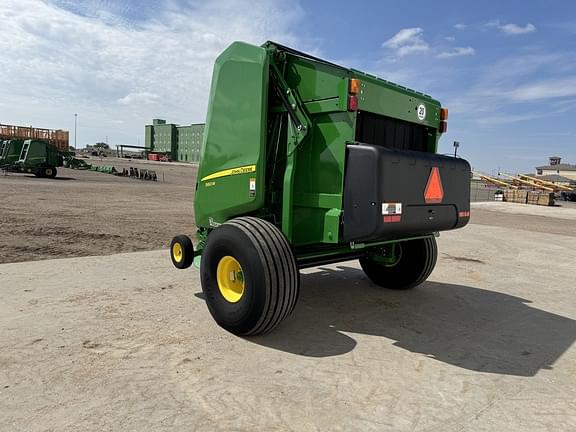 Image of John Deere 560M equipment image 4