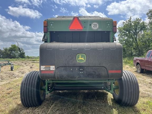 Image of John Deere 560M equipment image 4