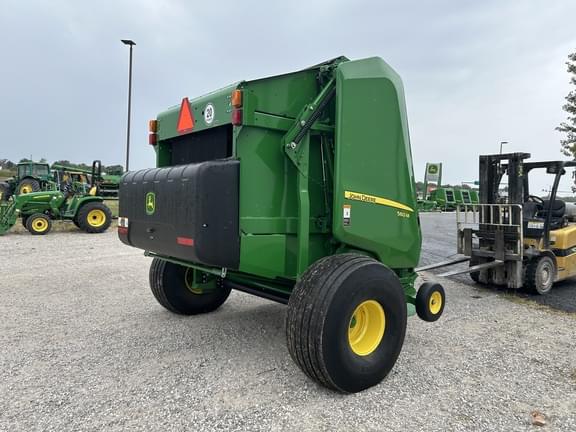 Image of John Deere 560M equipment image 4