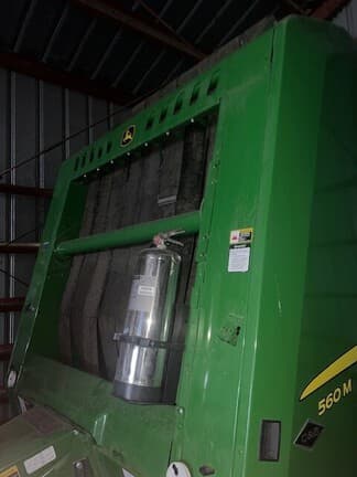 Image of John Deere 560M equipment image 4
