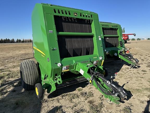 Image of John Deere 560M equipment image 1