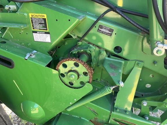 Image of John Deere 560M equipment image 2