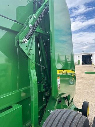 Image of John Deere 560M equipment image 2