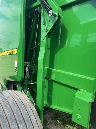 Image of John Deere 560M equipment image 2