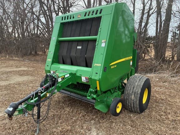 Image of John Deere 560M equipment image 1