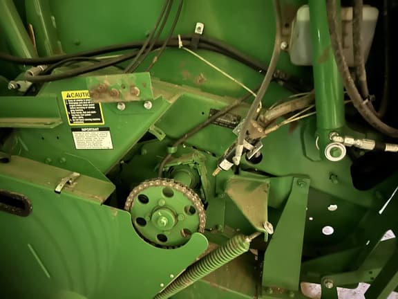 Image of John Deere 560M equipment image 2
