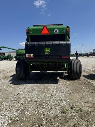 Image of John Deere 560M Silage equipment image 4