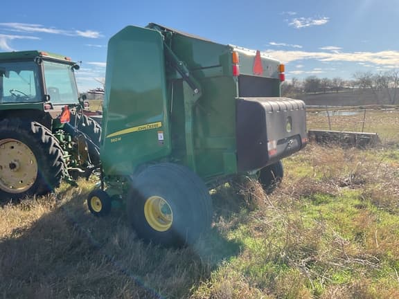 Image of John Deere 560M equipment image 2