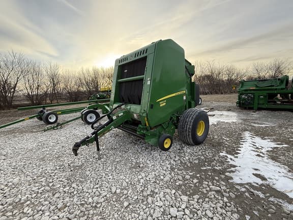 Image of John Deere 560M equipment image 4