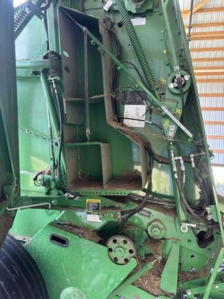 Image of John Deere 560M equipment image 3
