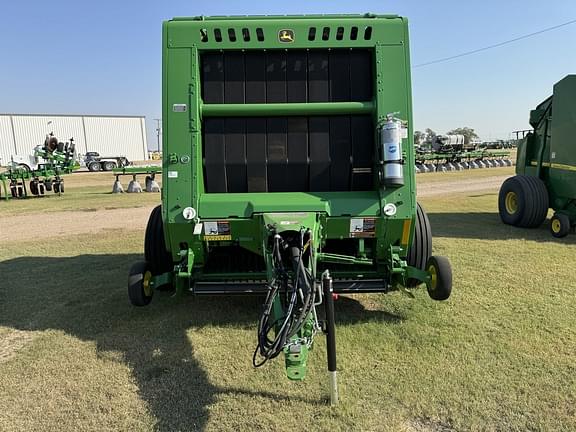 Image of John Deere 560M equipment image 1