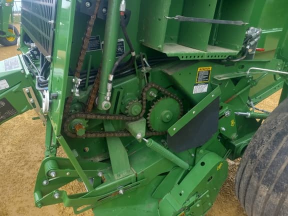 Image of John Deere 560M equipment image 3