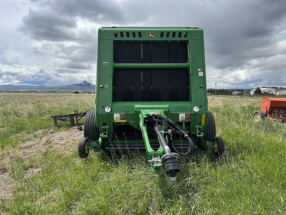 Image of John Deere 560M equipment image 1
