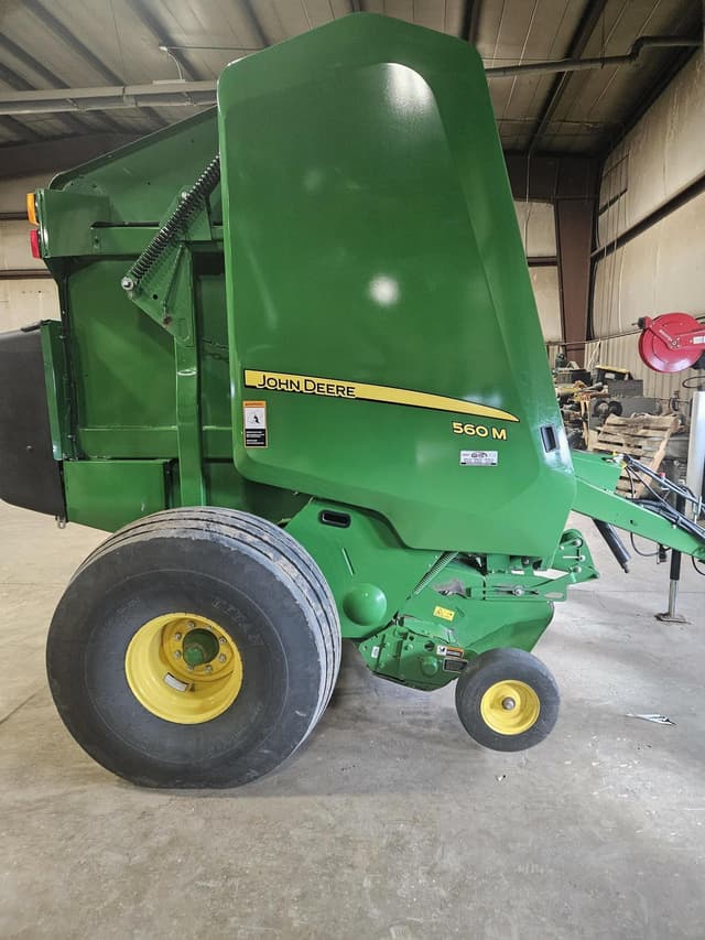 Image of John Deere 560M equipment image 2