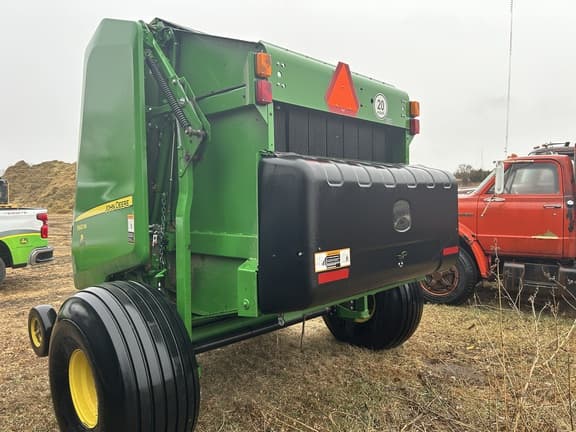 Image of John Deere 560M equipment image 4