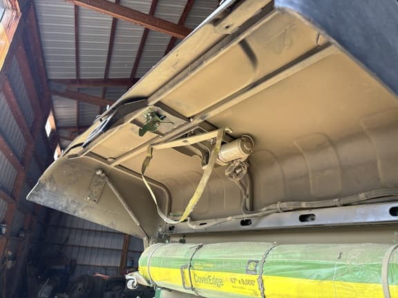 Image of John Deere 560M equipment image 3
