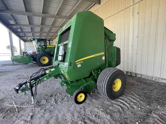 Image of John Deere 560M equipment image 4