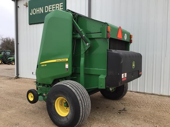 Image of John Deere 560M equipment image 2