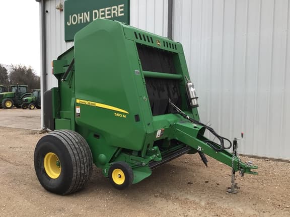 Image of John Deere 560M equipment image 4