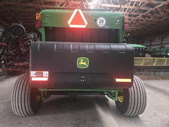 Image of John Deere 560M equipment image 3