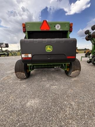 Image of John Deere 560M equipment image 3