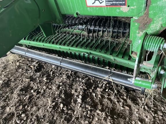 Image of John Deere 560M equipment image 3