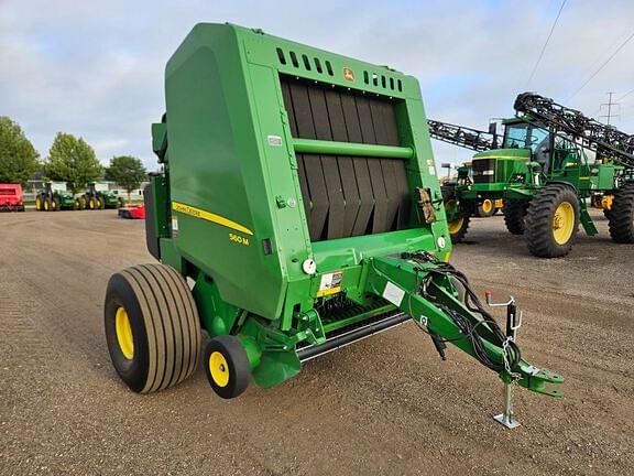 Image of John Deere 560M equipment image 3