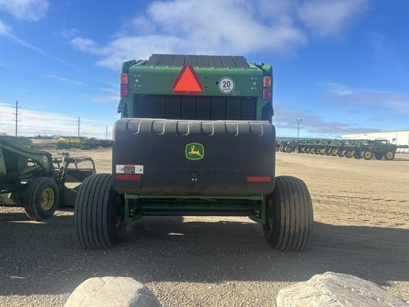 Image of John Deere 560M equipment image 4