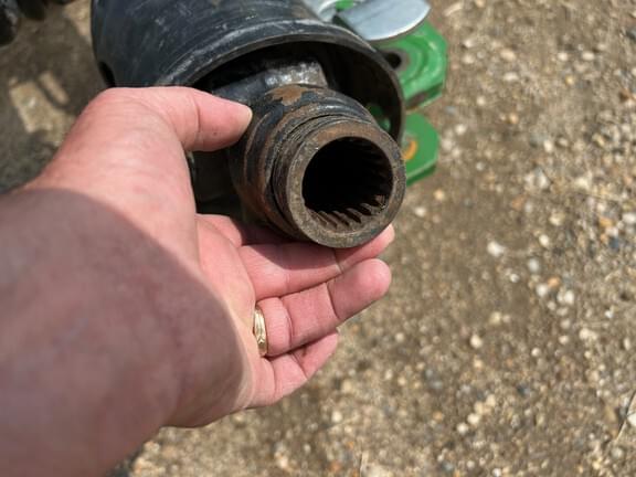 Image of John Deere 560M equipment image 2