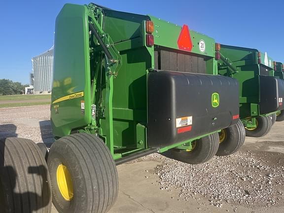 Image of John Deere 560M equipment image 4