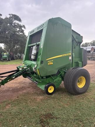 Image of John Deere 560M equipment image 3