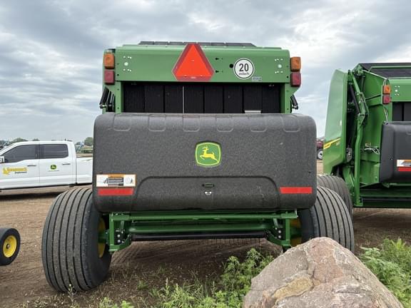 Image of John Deere 560M equipment image 4