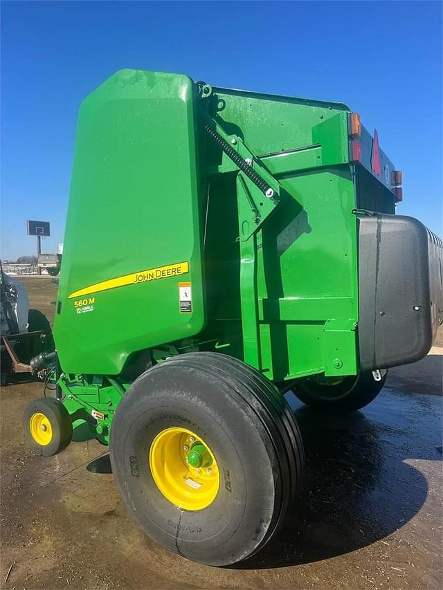 Image of John Deere 560M equipment image 1