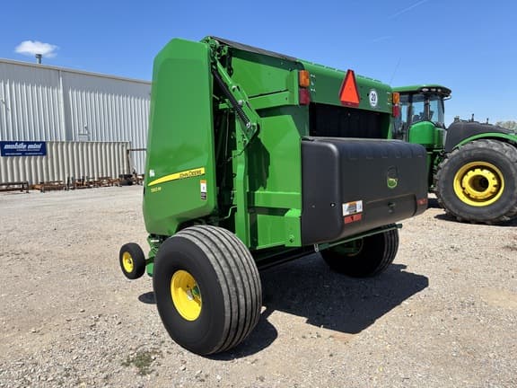 Image of John Deere 560M equipment image 2