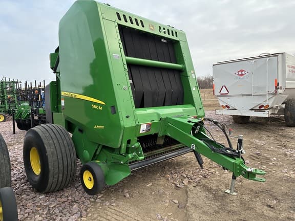 Image of John Deere 560M equipment image 2
