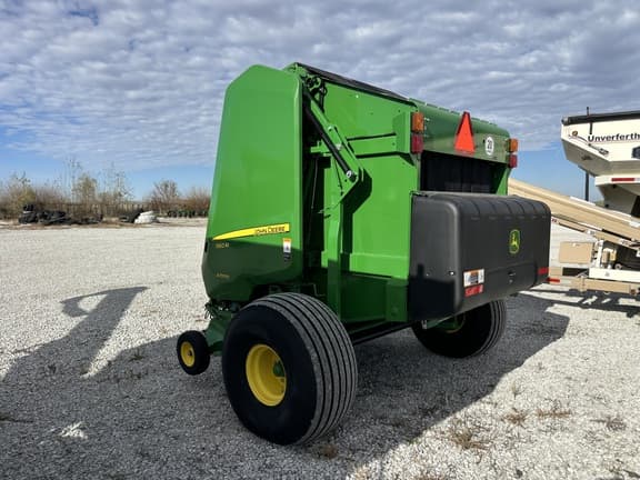 Image of John Deere 560M equipment image 2