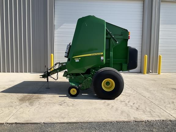 Image of John Deere 560M Primary image