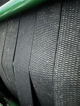 Image of John Deere 560M equipment image 4