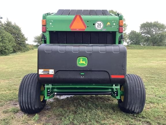 Image of John Deere 560M equipment image 4