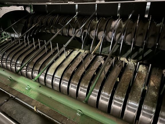 Image of John Deere 560M equipment image 2